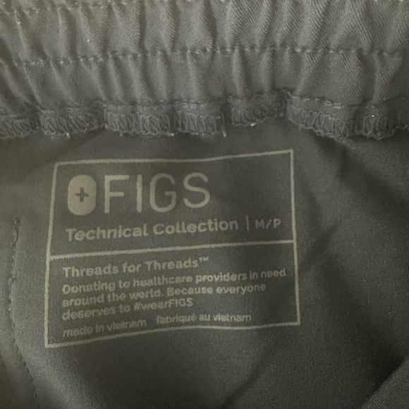 Figs Scrub Set - Picture 7 of 12